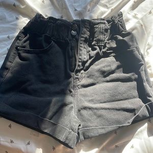 Forever 21, size Medium Black paper bag short